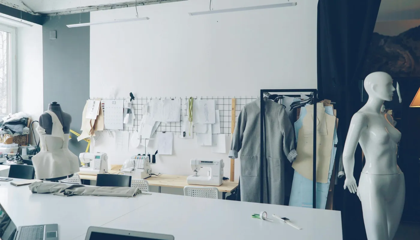 Producción textil y desarrollo de moda en denim — Ámbar Fabrics